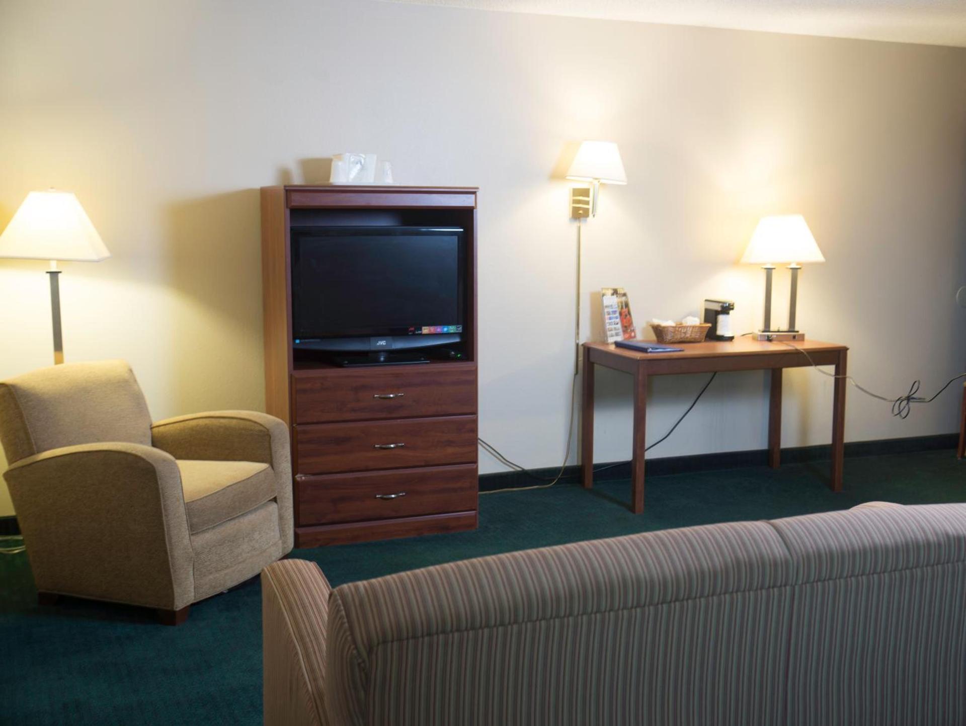 Americas Best Value Inn St. Louis / South photo 8