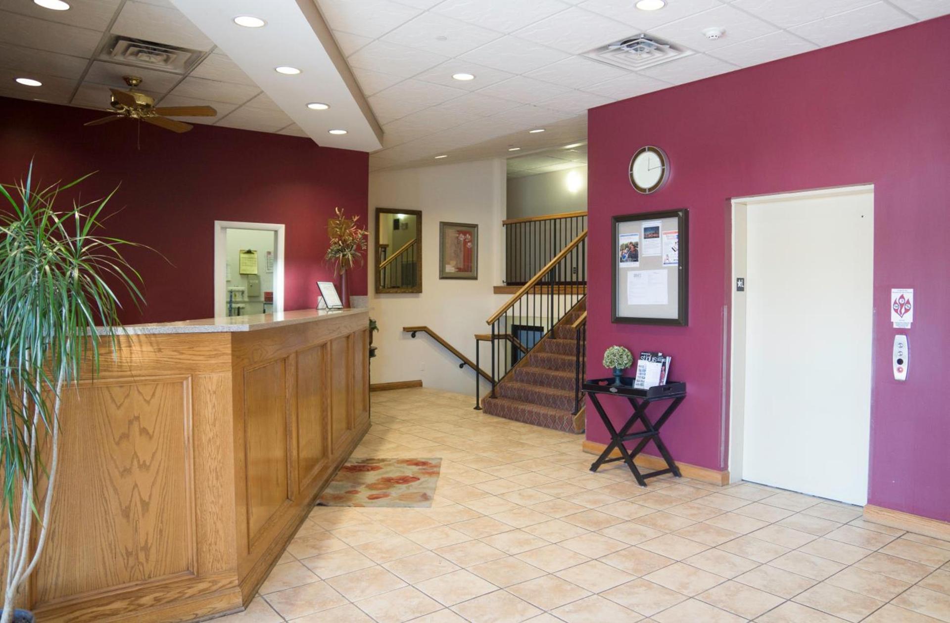 Americas Best Value Inn St. Louis / South photo 2