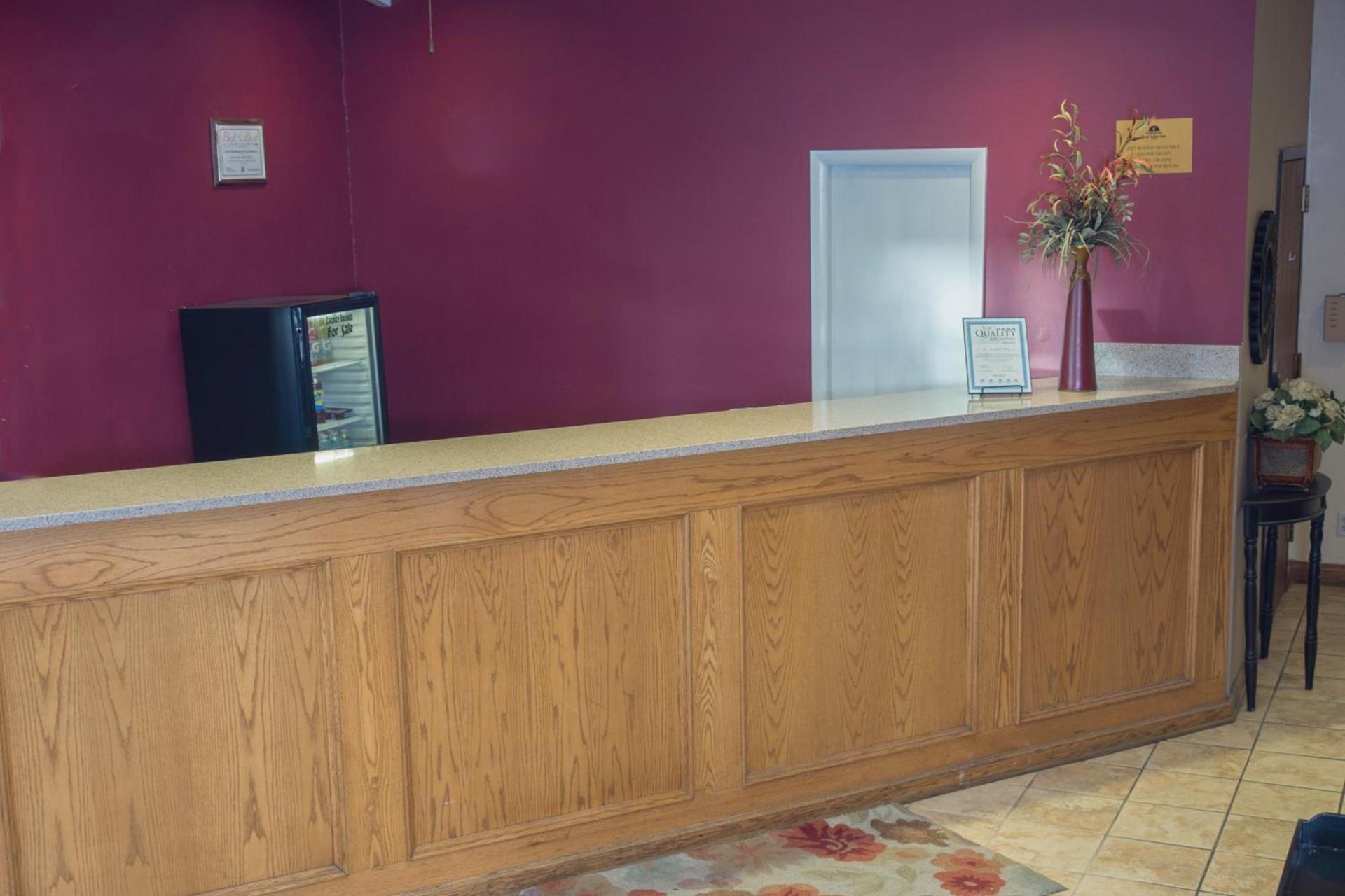 Americas Best Value Inn St. Louis / South photo 3