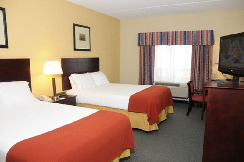 Holiday Inn Express Stephens City by IHG photo 10