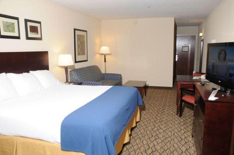 Holiday Inn Express Stephens City by IHG photo 8