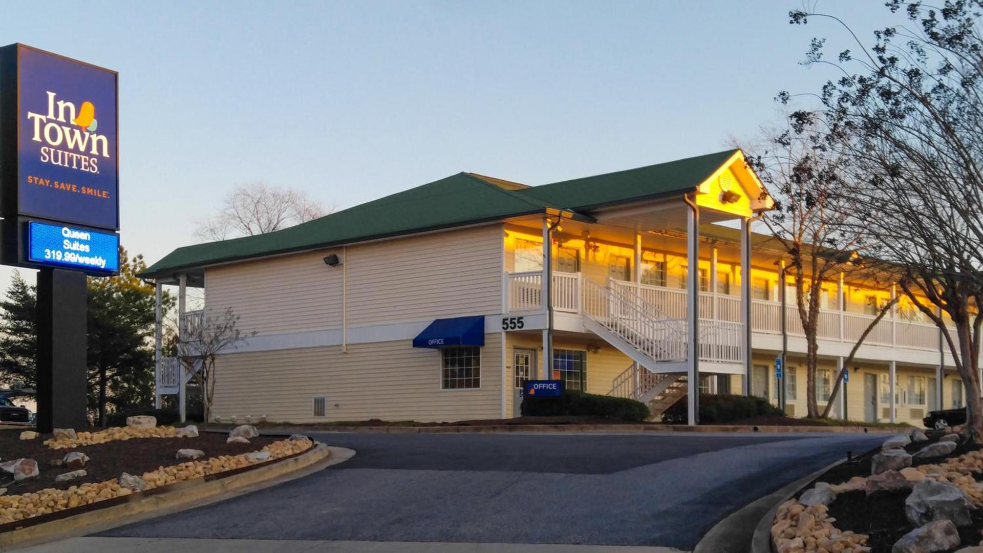 InTown Suites Extended Stay Atlanta GA - Cumming — hotel in Cumming