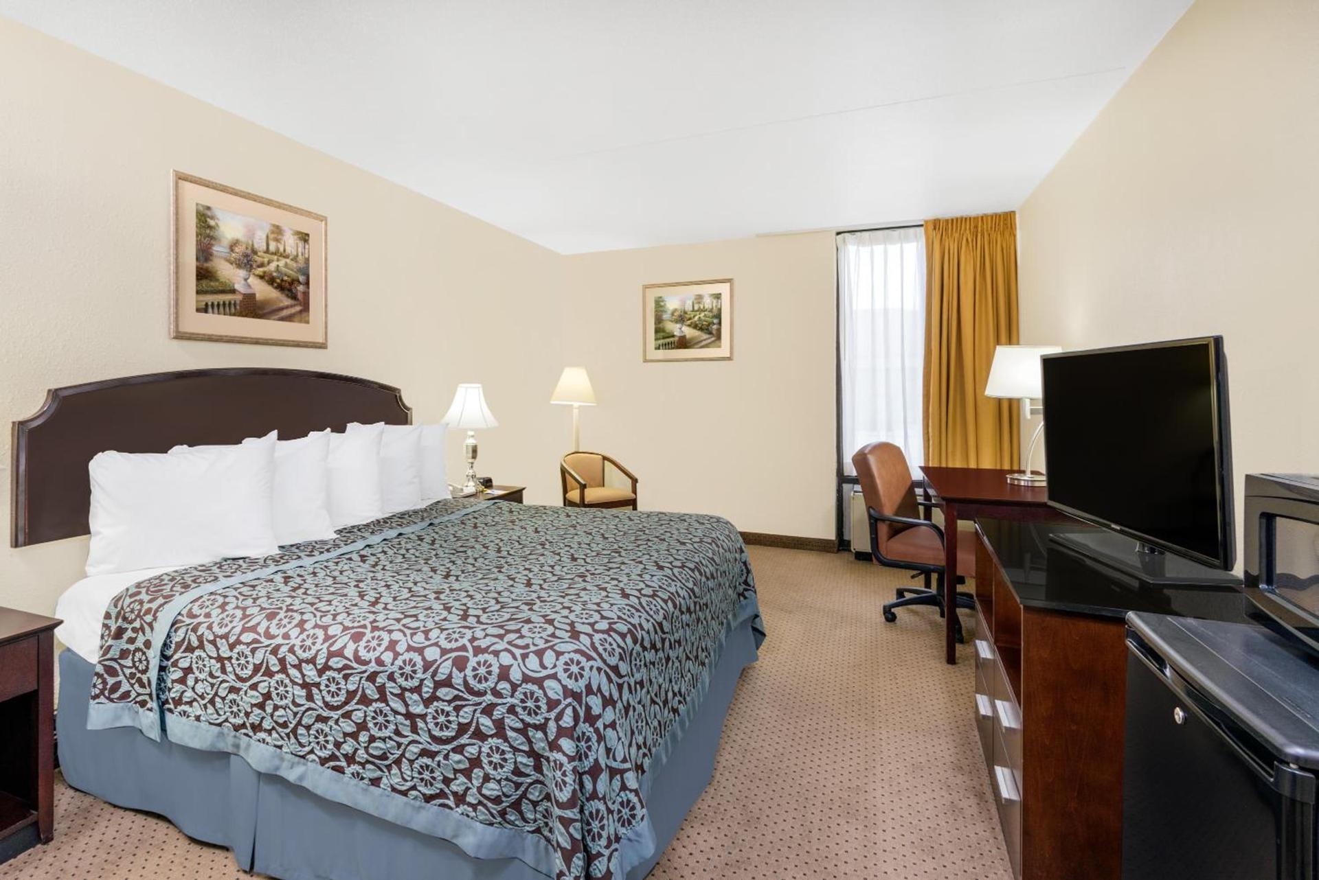 Days Inn by Wyndham Indianapolis Castleton photo 32