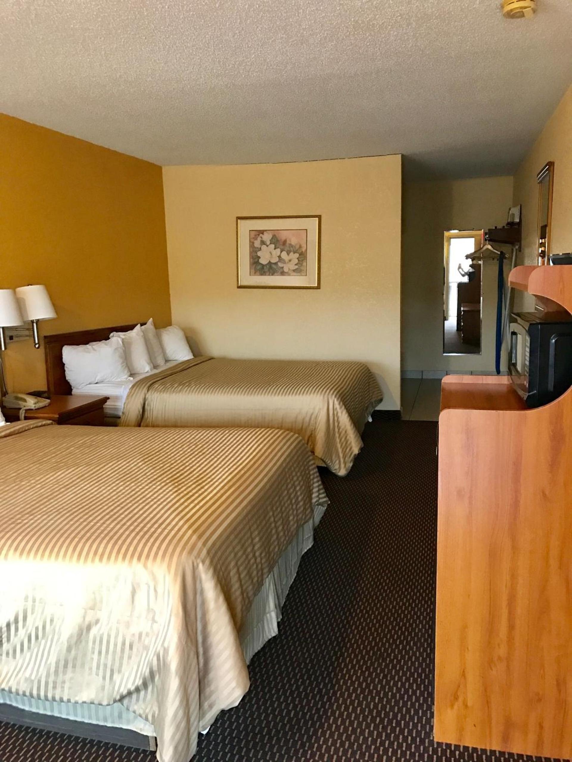 Coachman's Inn photo 10