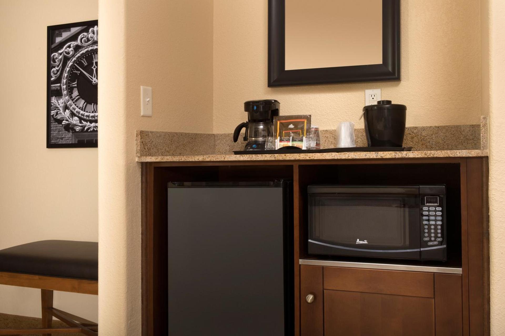 Country Inn & Suites by Radisson, Humble IAH East photo 38
