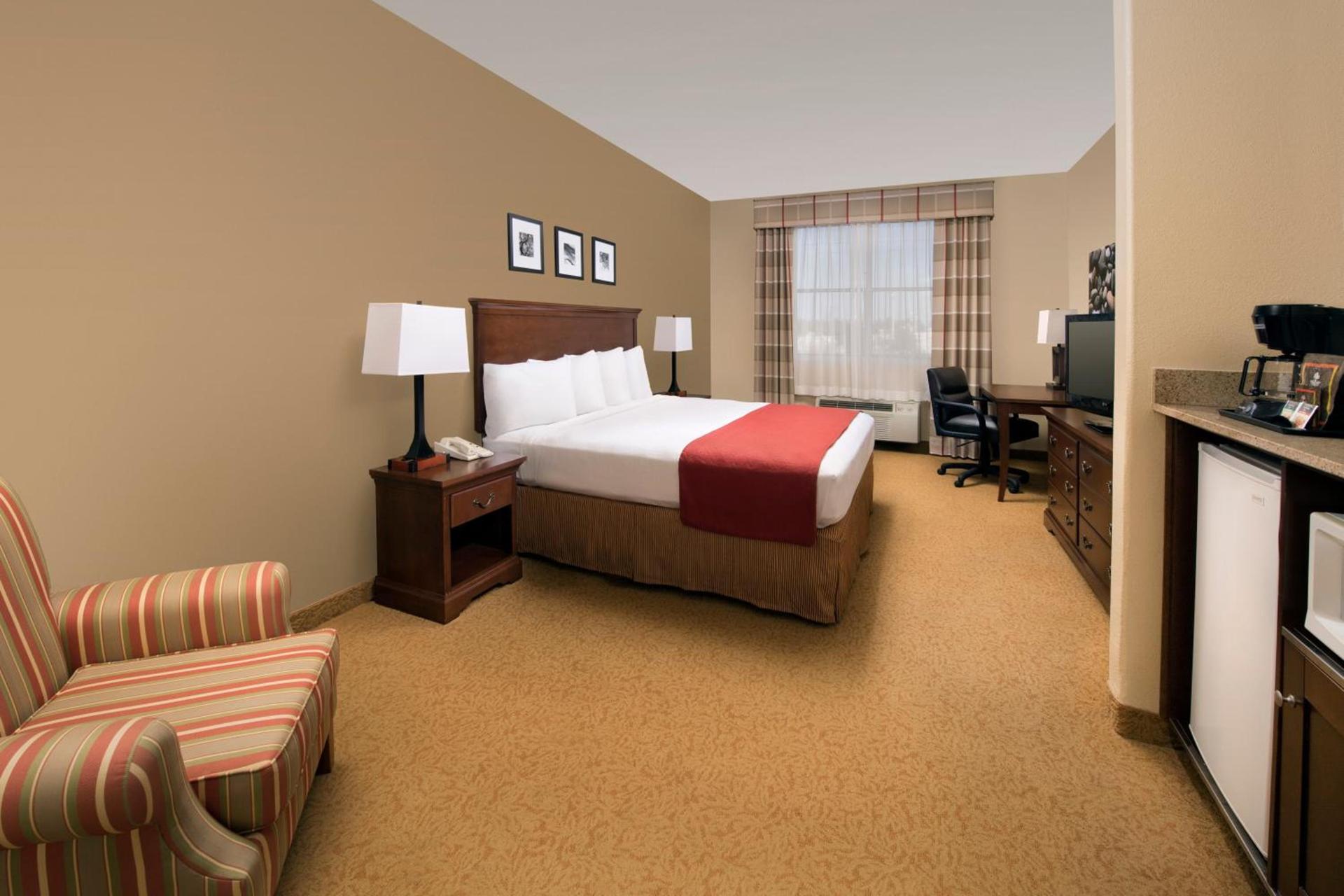 Country Inn & Suites by Radisson, Humble IAH East photo 30