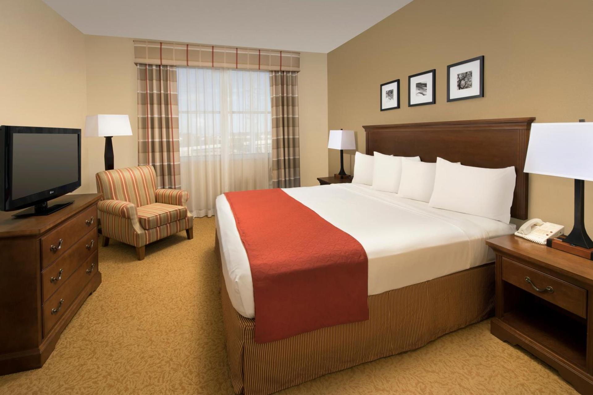 Country Inn & Suites by Radisson, Humble IAH East photo 32