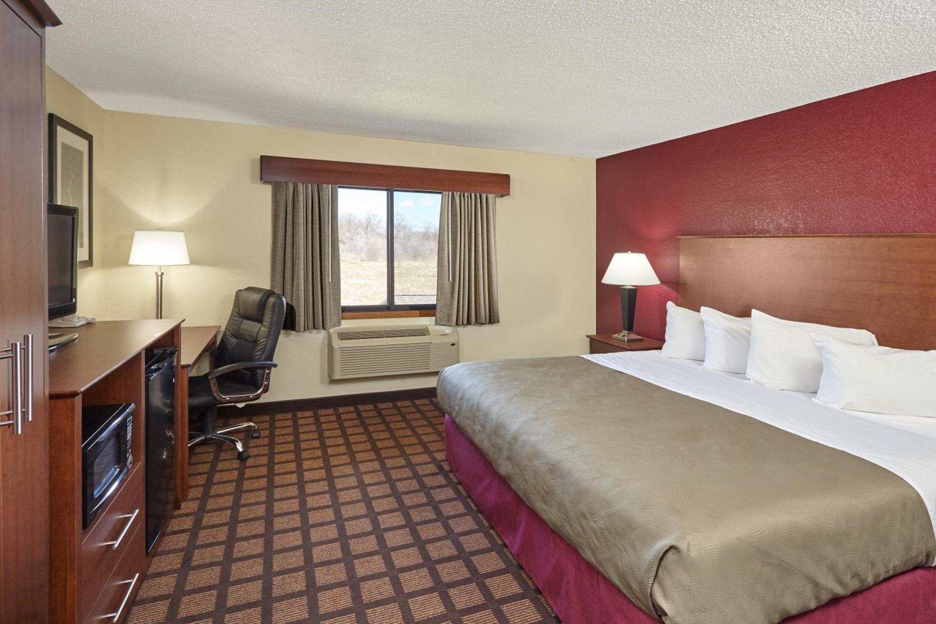 AmericInn by Wyndham Burlington photo 26