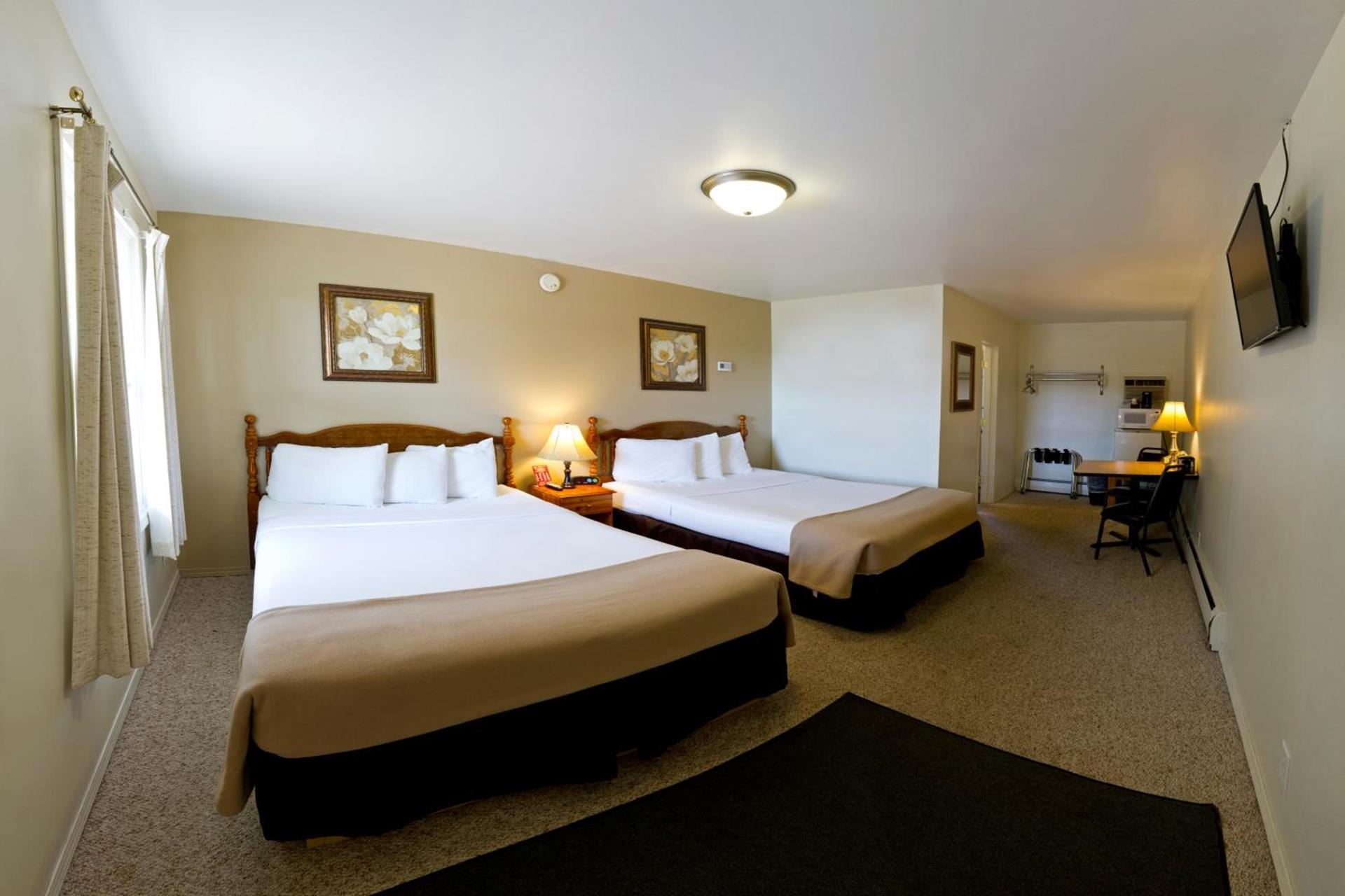 Sunset Lodge Escanaba photo 14