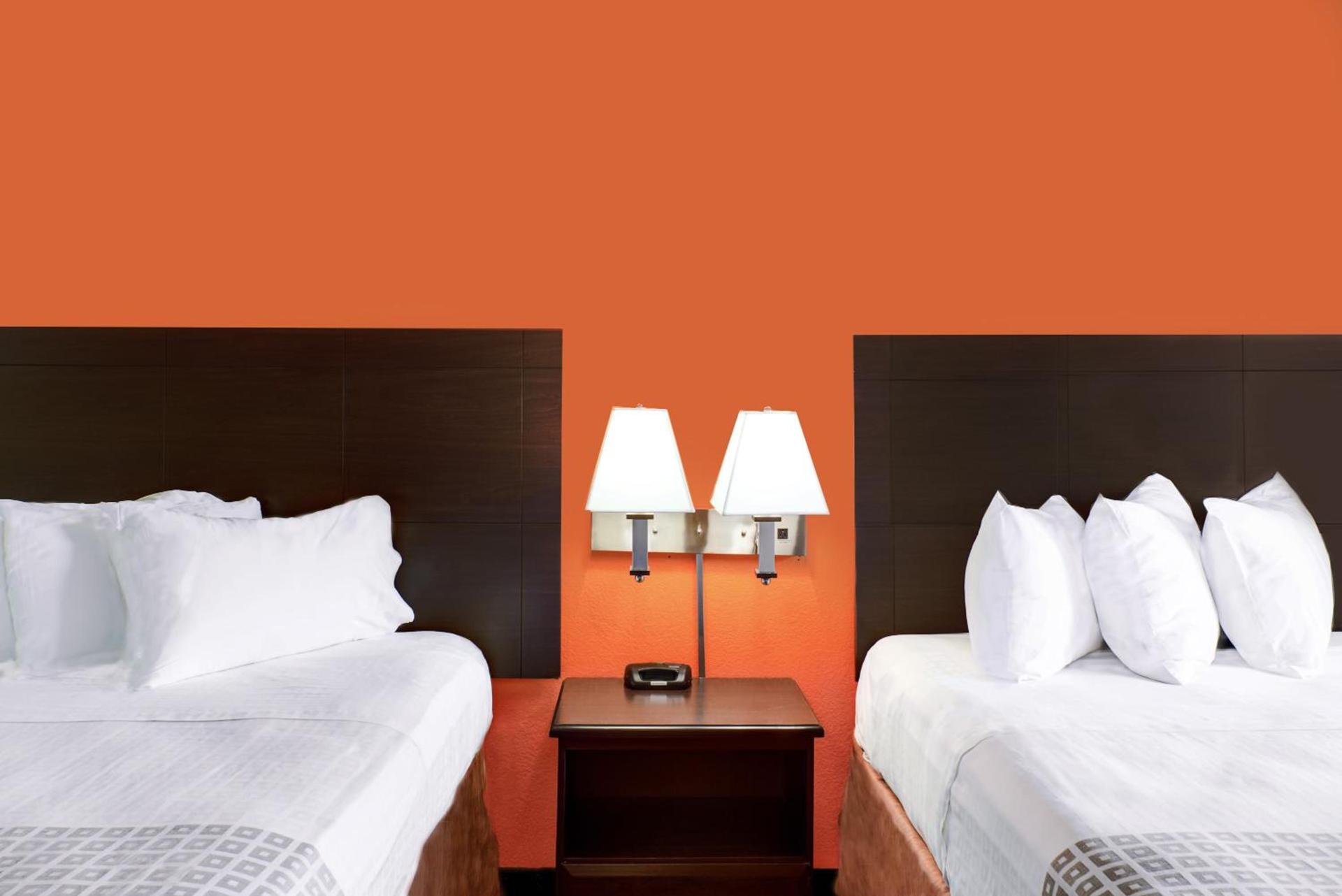 Howard Johnson by Wyndham Modesto Ceres photo 8