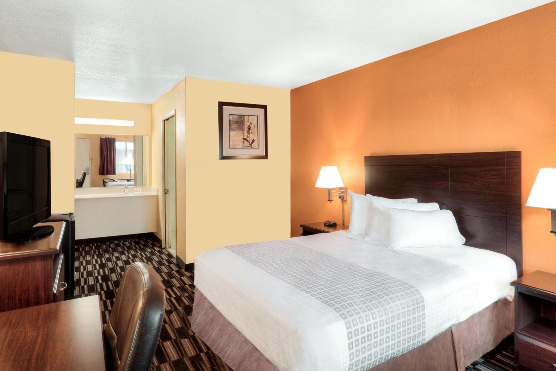 Howard Johnson by Wyndham Modesto Ceres photo 18