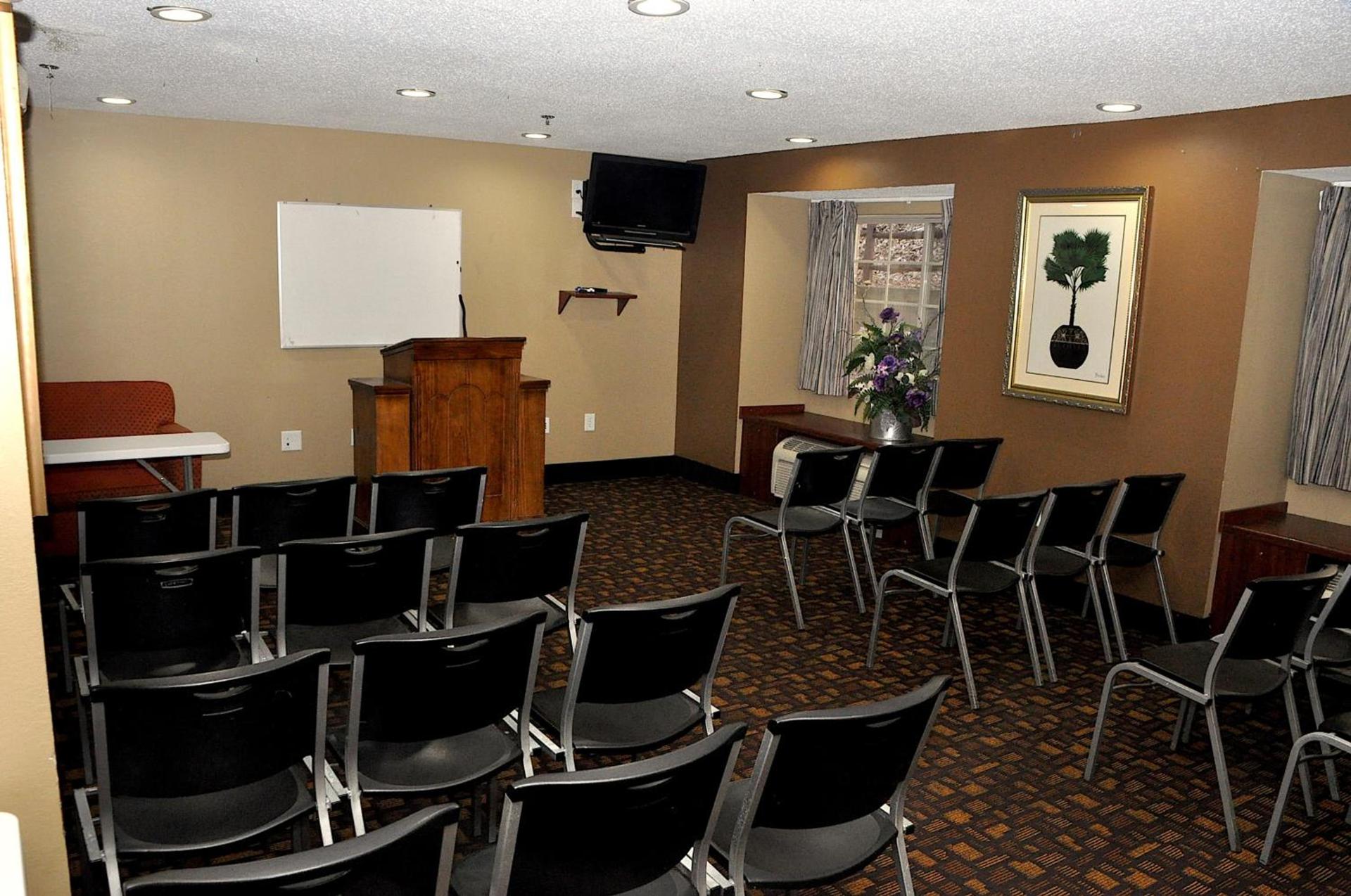 Microtel Inn & Suites by Wyndham Lithonia/Stone Mountain photo 23