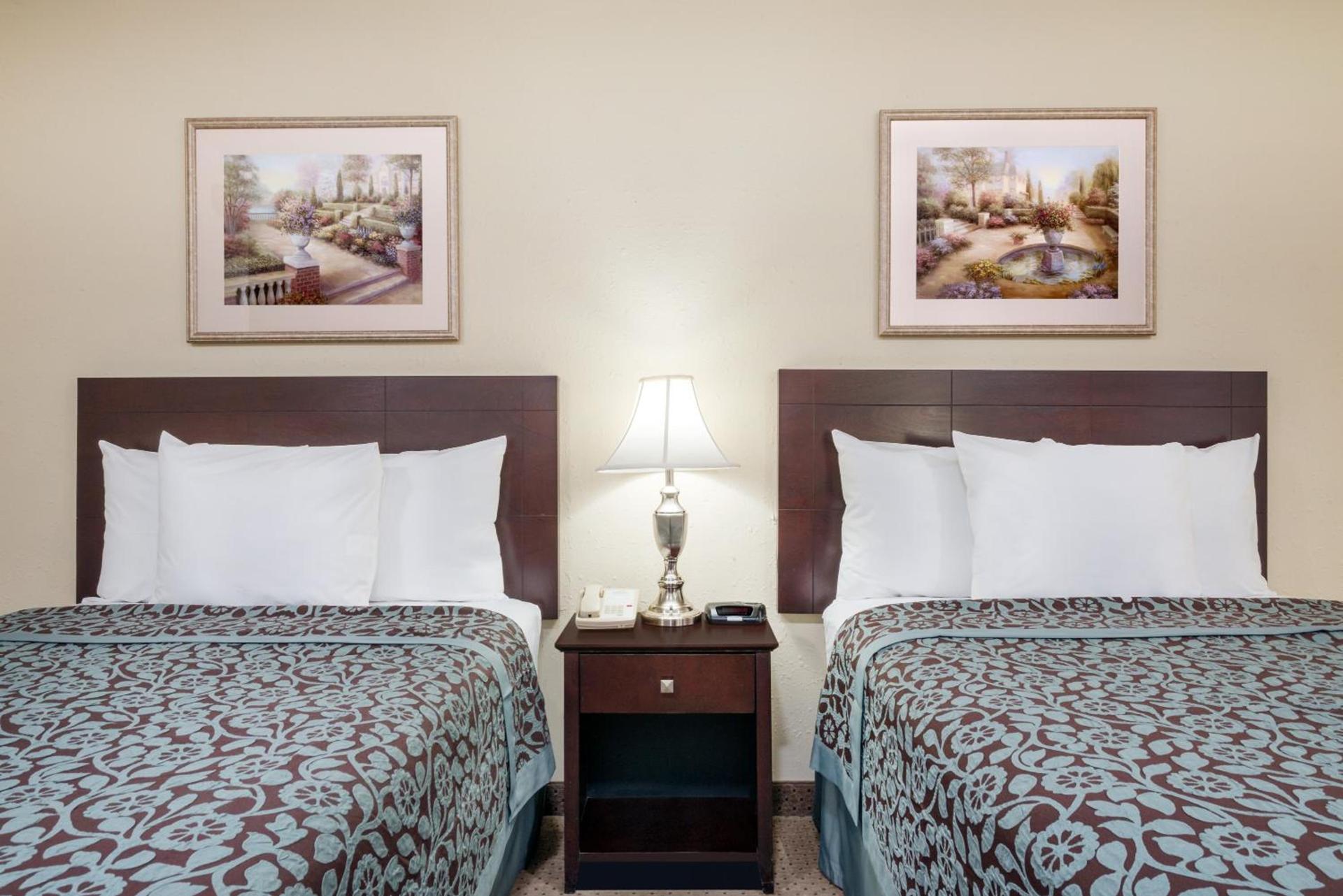 Days Inn by Wyndham Indianapolis Castleton photo 34