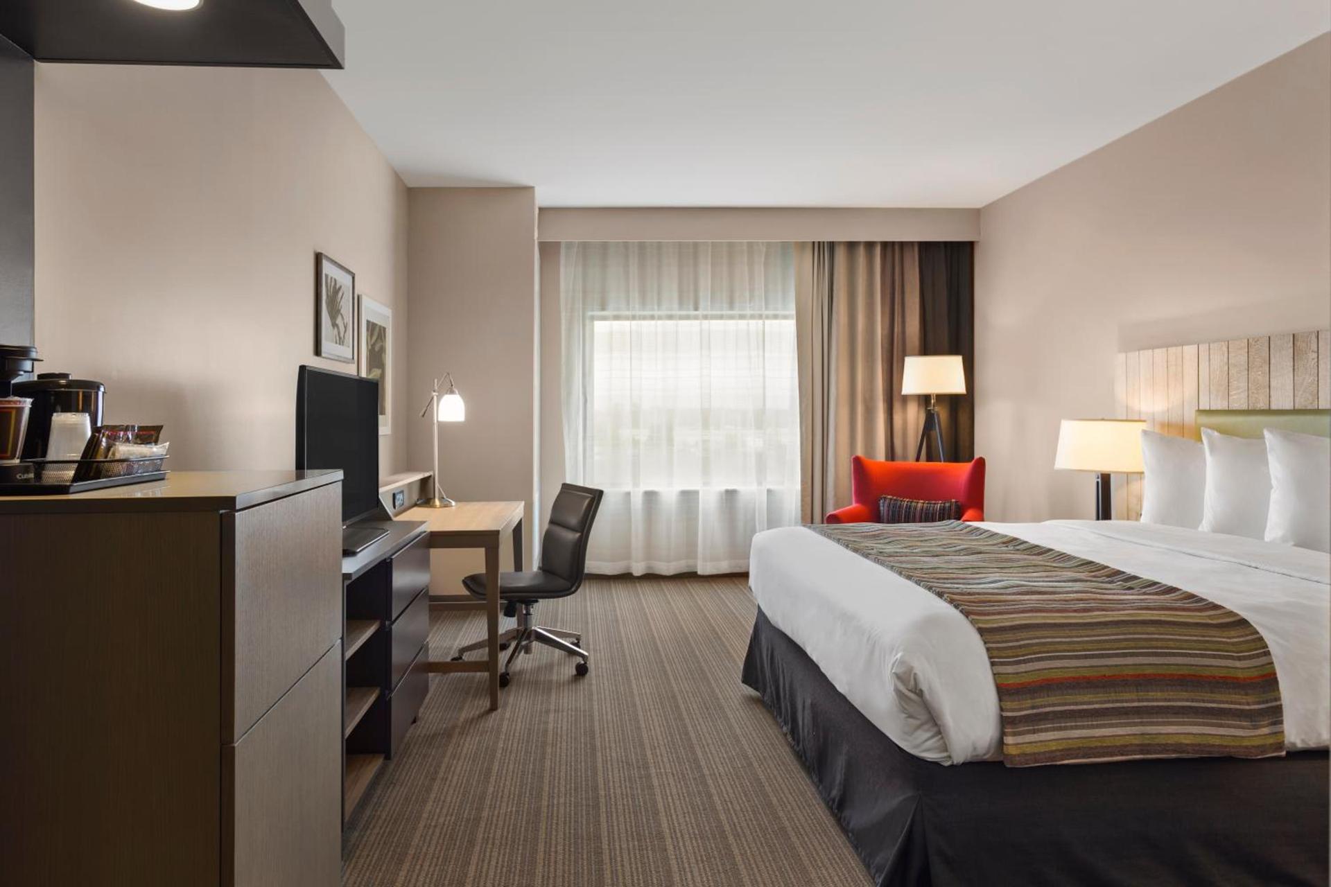 Country Inn & Suites by Radisson, Smithfield-Selma, NC photo 21