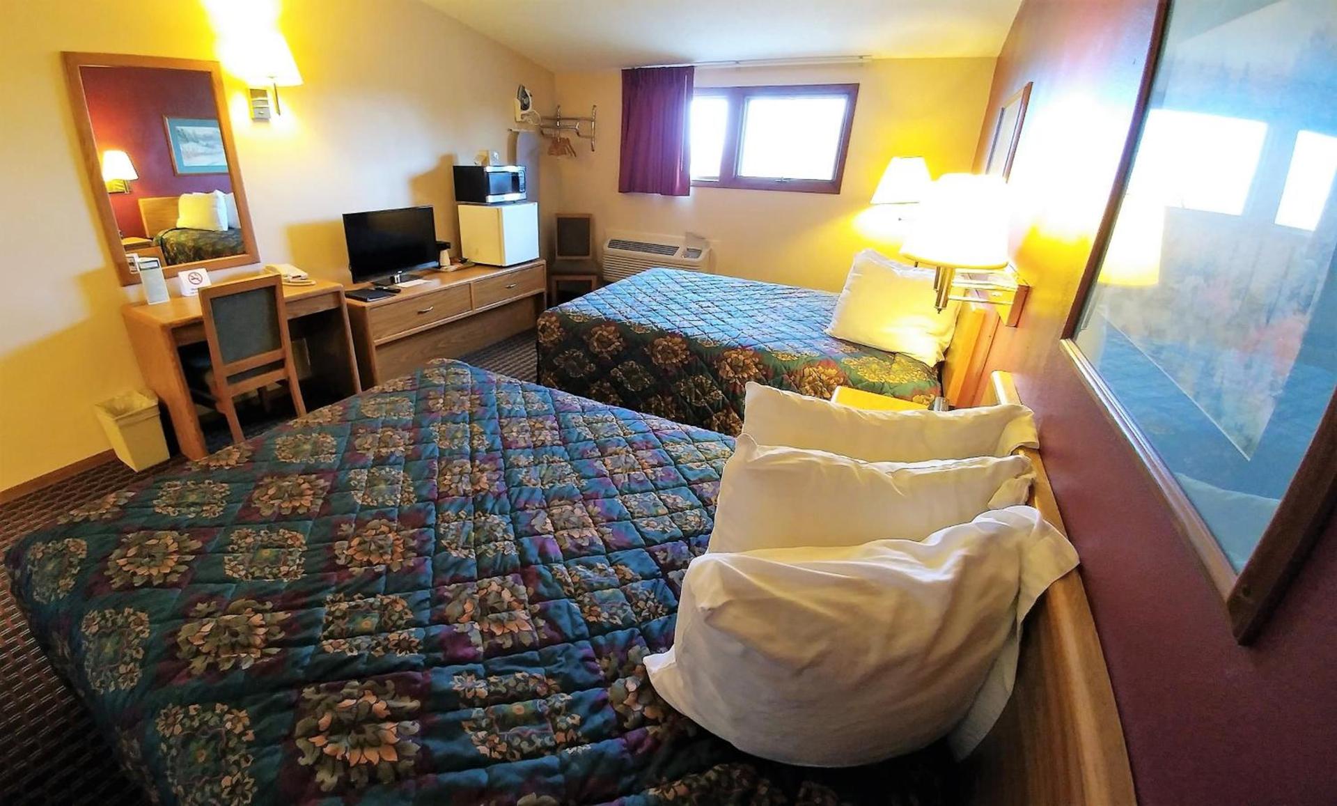 Red Carpet Inn - Windom photo 8