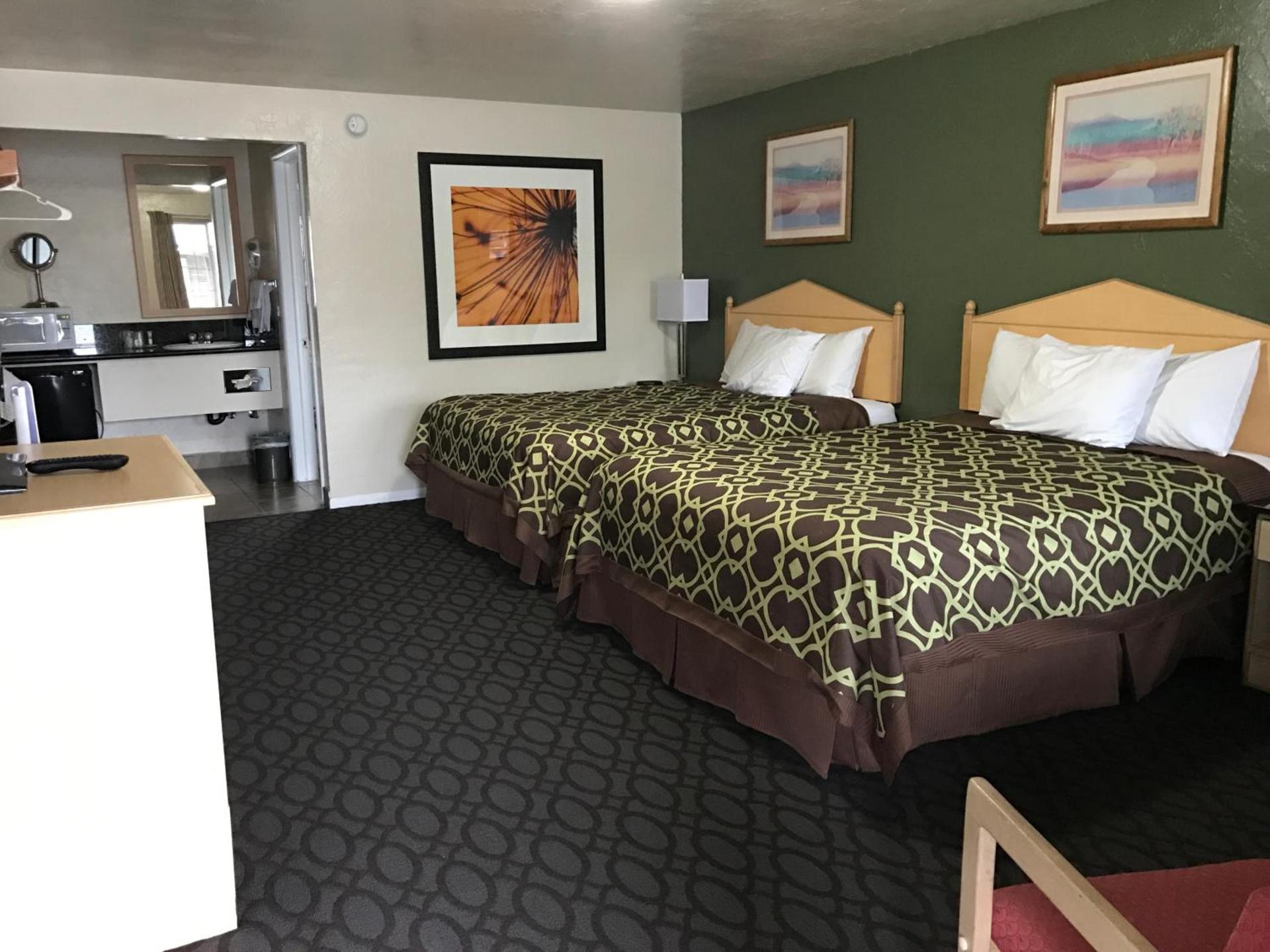 Downtown Inn photo 18