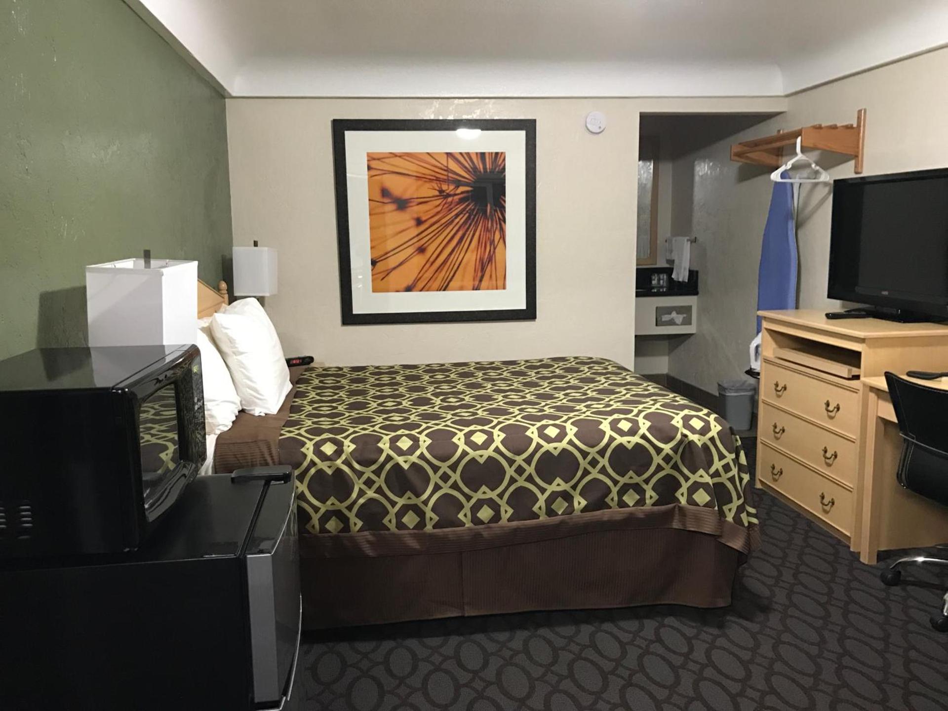 Downtown Inn photo 12