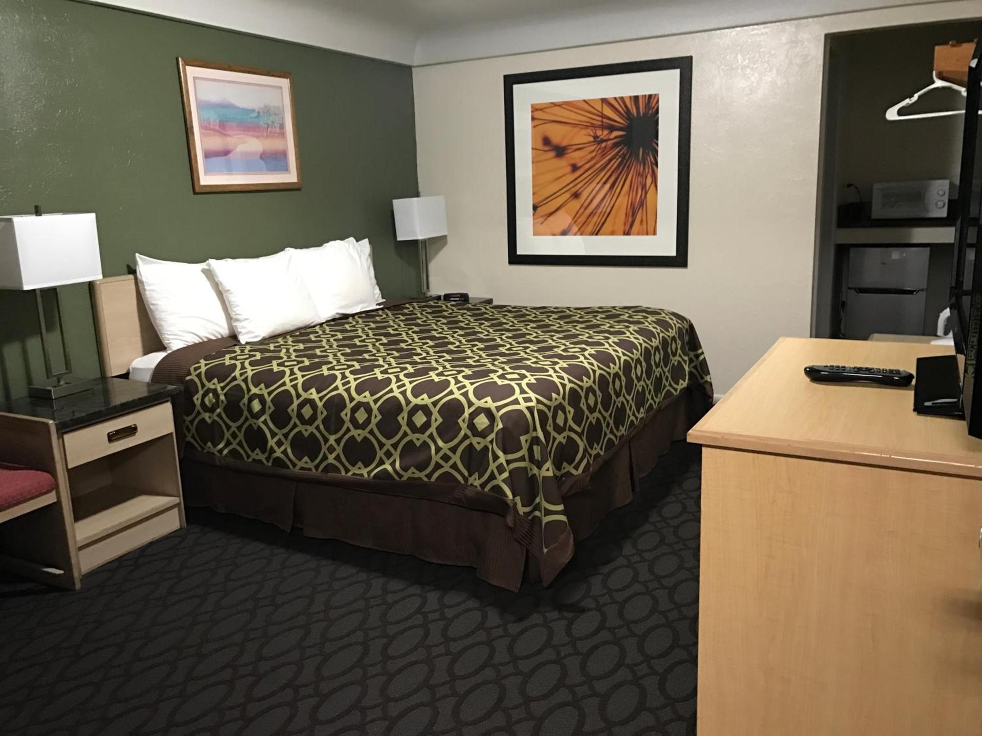 Downtown Inn photo 13