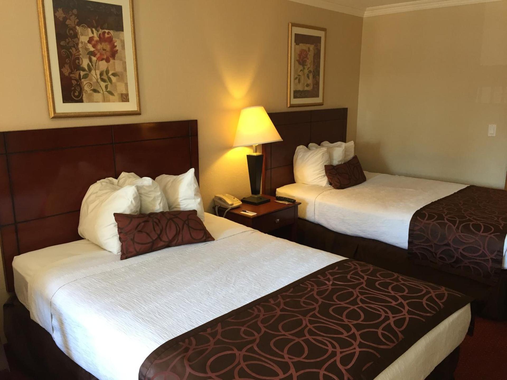 Chula Vista Inn photo 3
