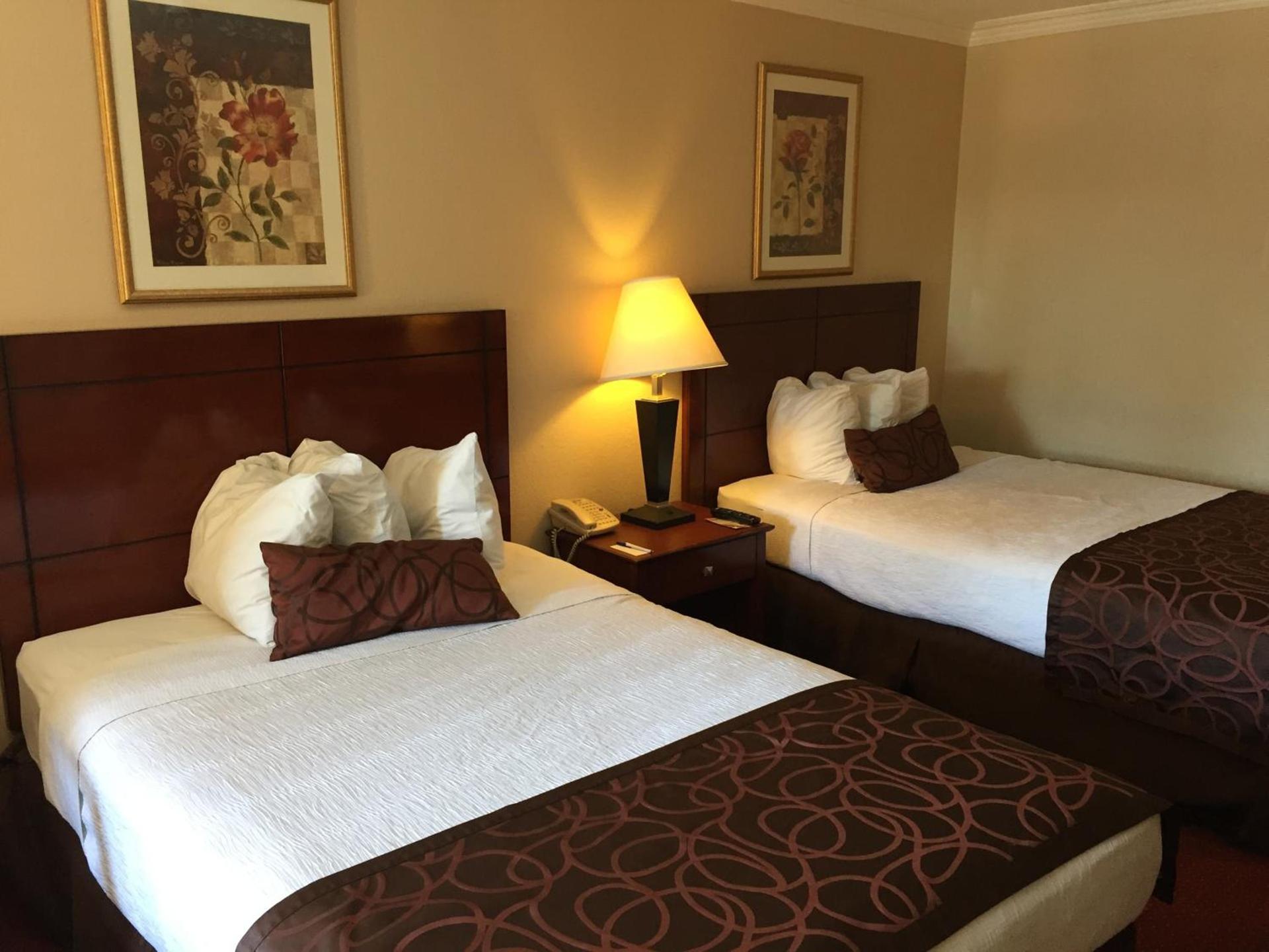 Chula Vista Inn photo 6