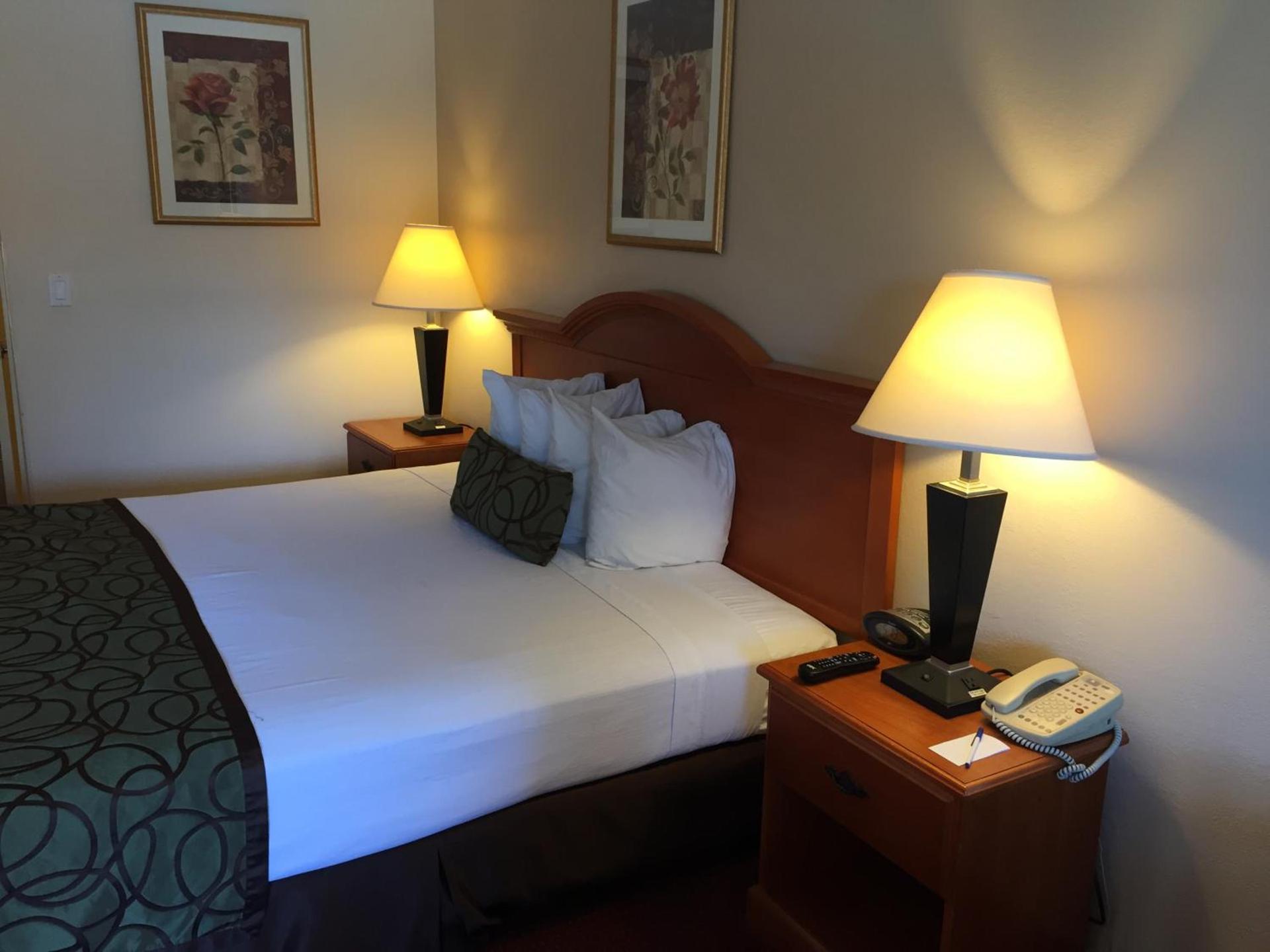 Chula Vista Inn photo 14