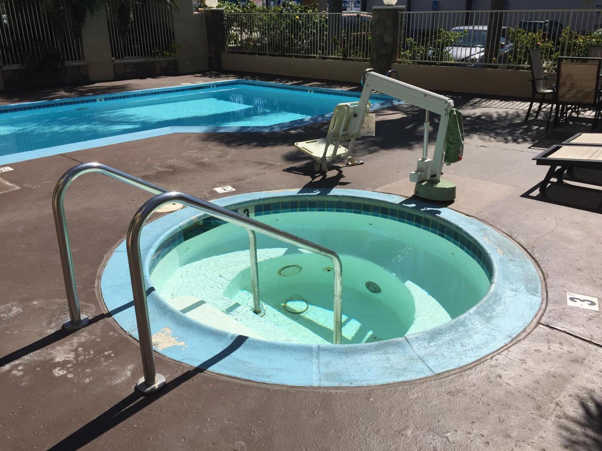 Chula Vista Inn photo 16