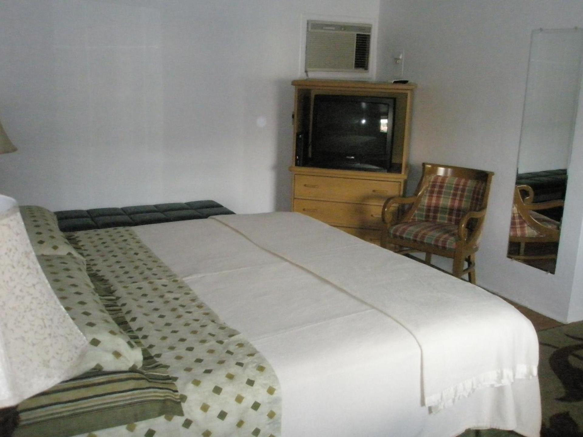 Mel Haven Motel photo 34