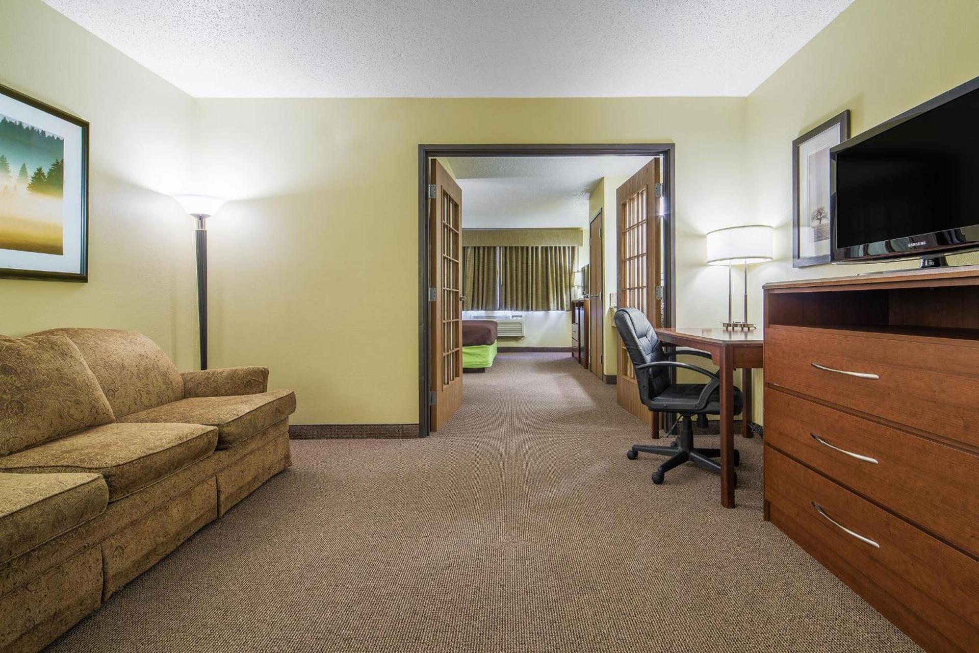 AmericInn by Wyndham Sioux Falls photo 4