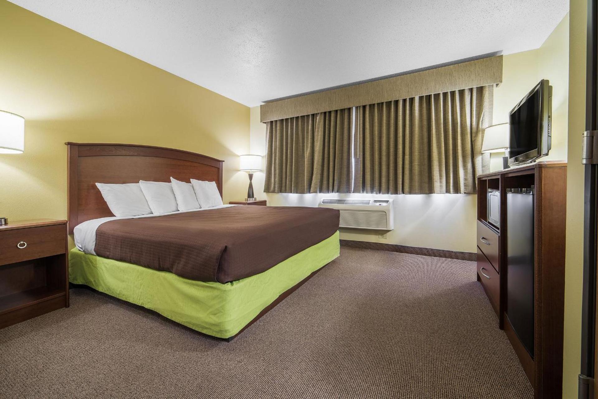 AmericInn by Wyndham Sioux Falls photo 5