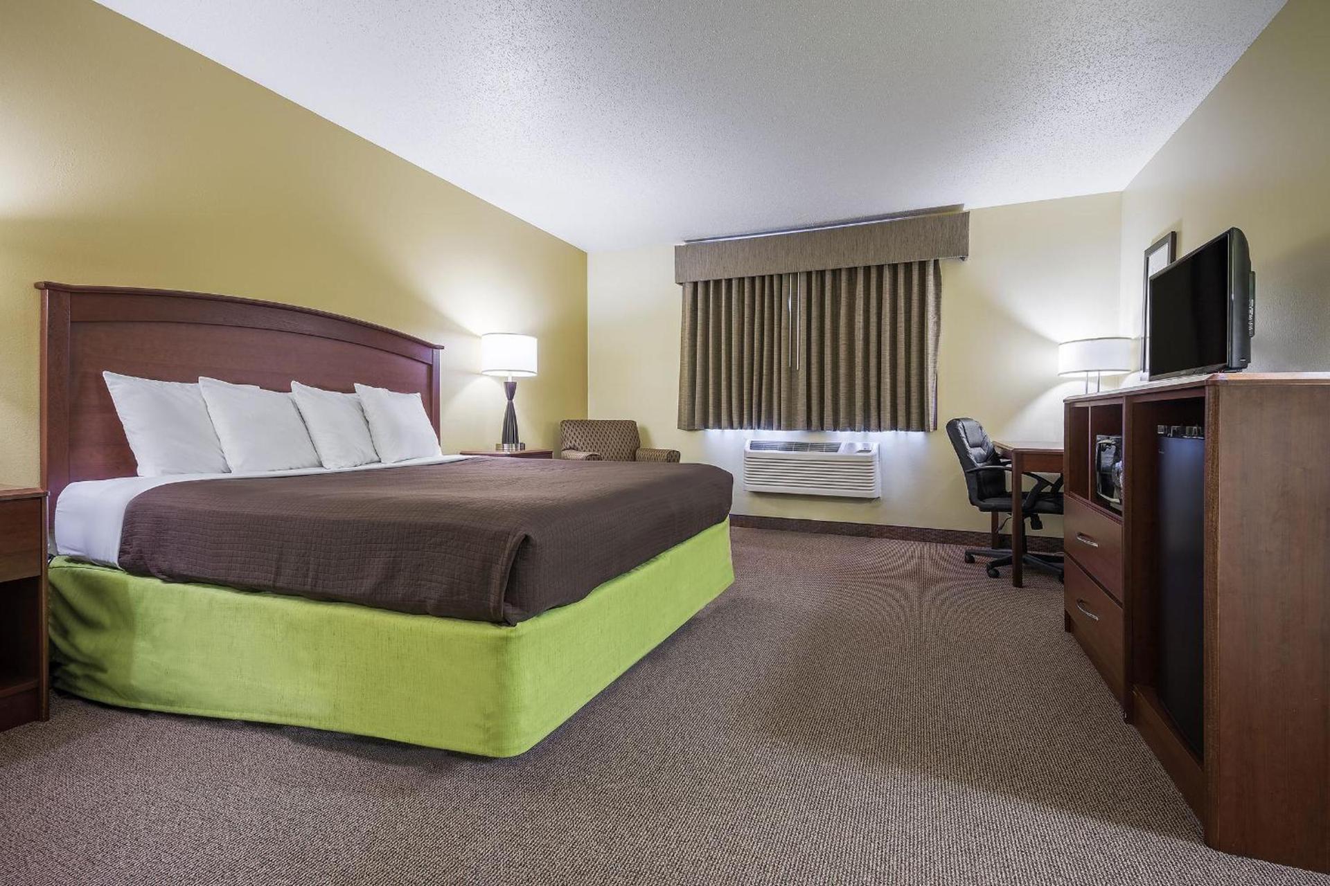 AmericInn by Wyndham Sioux Falls photo 35