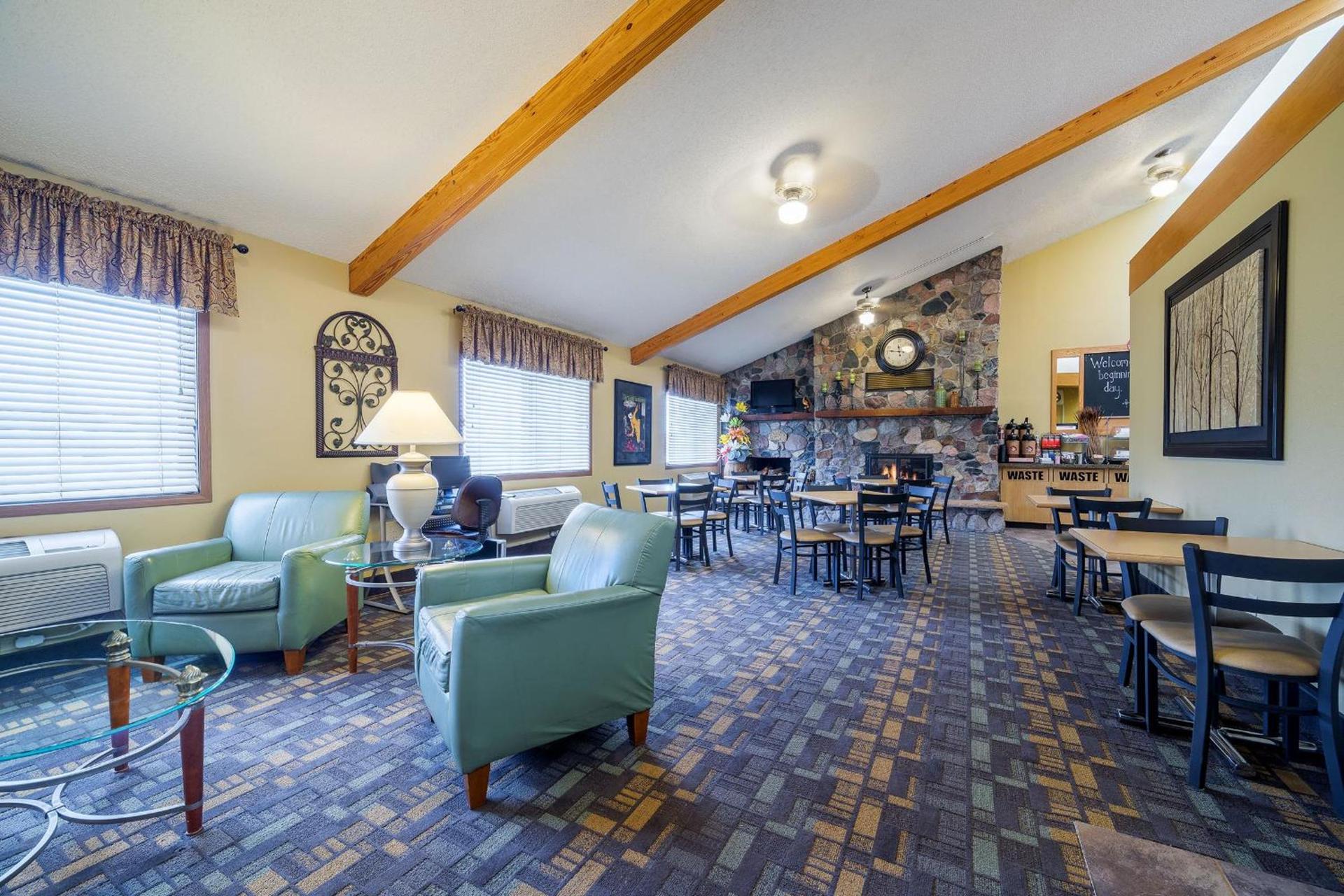 AmericInn by Wyndham Sioux Falls photo 12