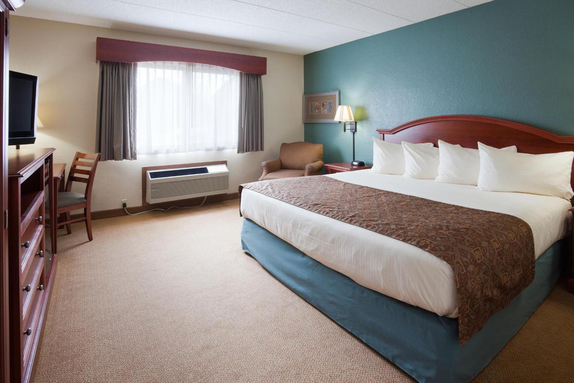 AmericInn by Wyndham St. Peter photo 13
