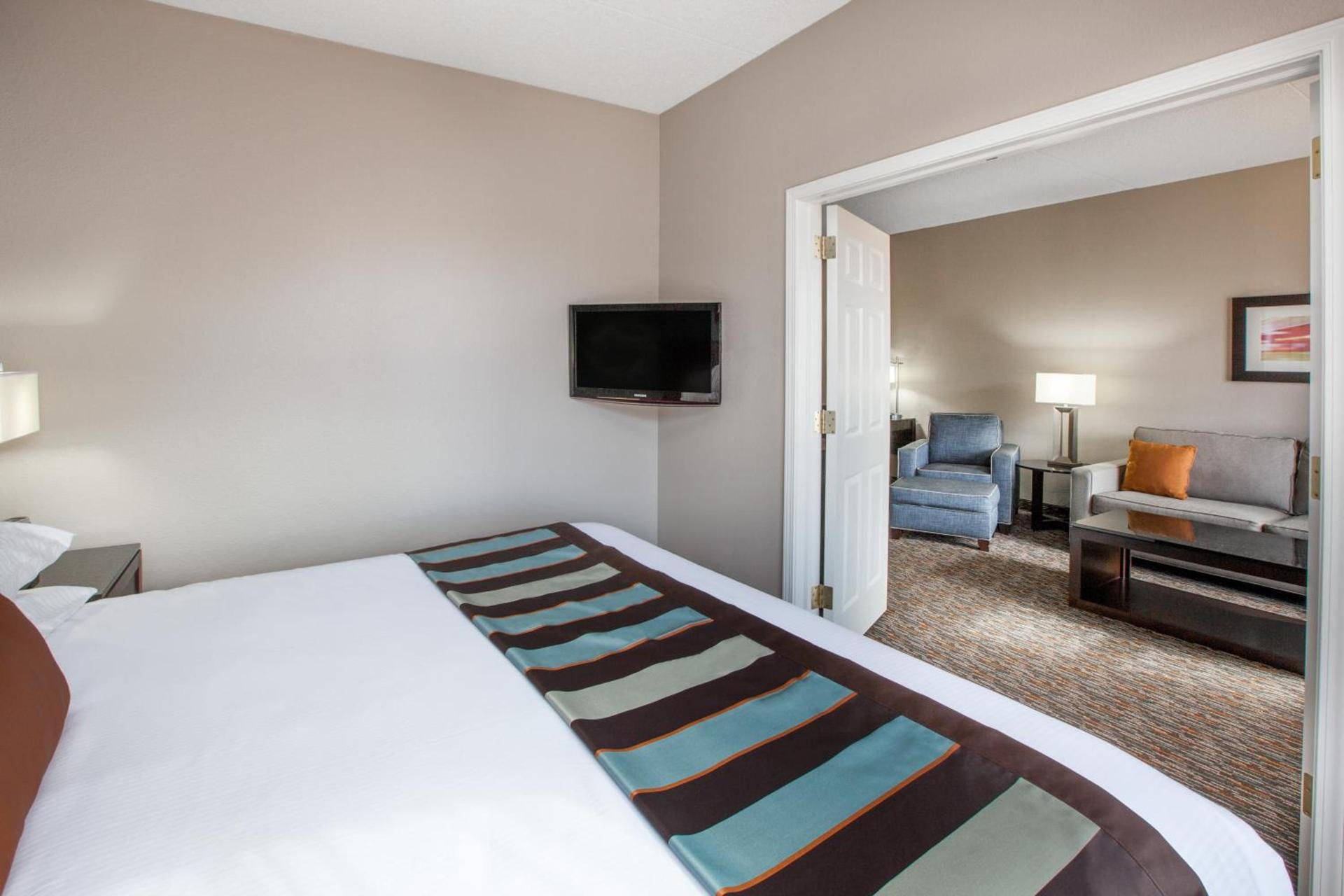 Wingate by Wyndham Sylvania-Toledo photo 54