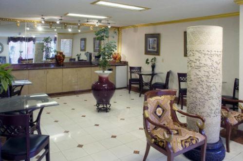 Americas Best Value Inn & Suites - Fontana photo 21