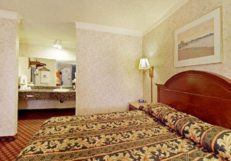 Americas Best Value Inn & Suites - Fontana photo 8