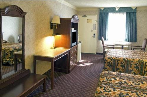 Americas Best Value Inn & Suites - Fontana photo 27