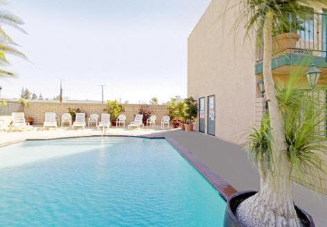 Americas Best Value Inn & Suites - Fontana photo 33