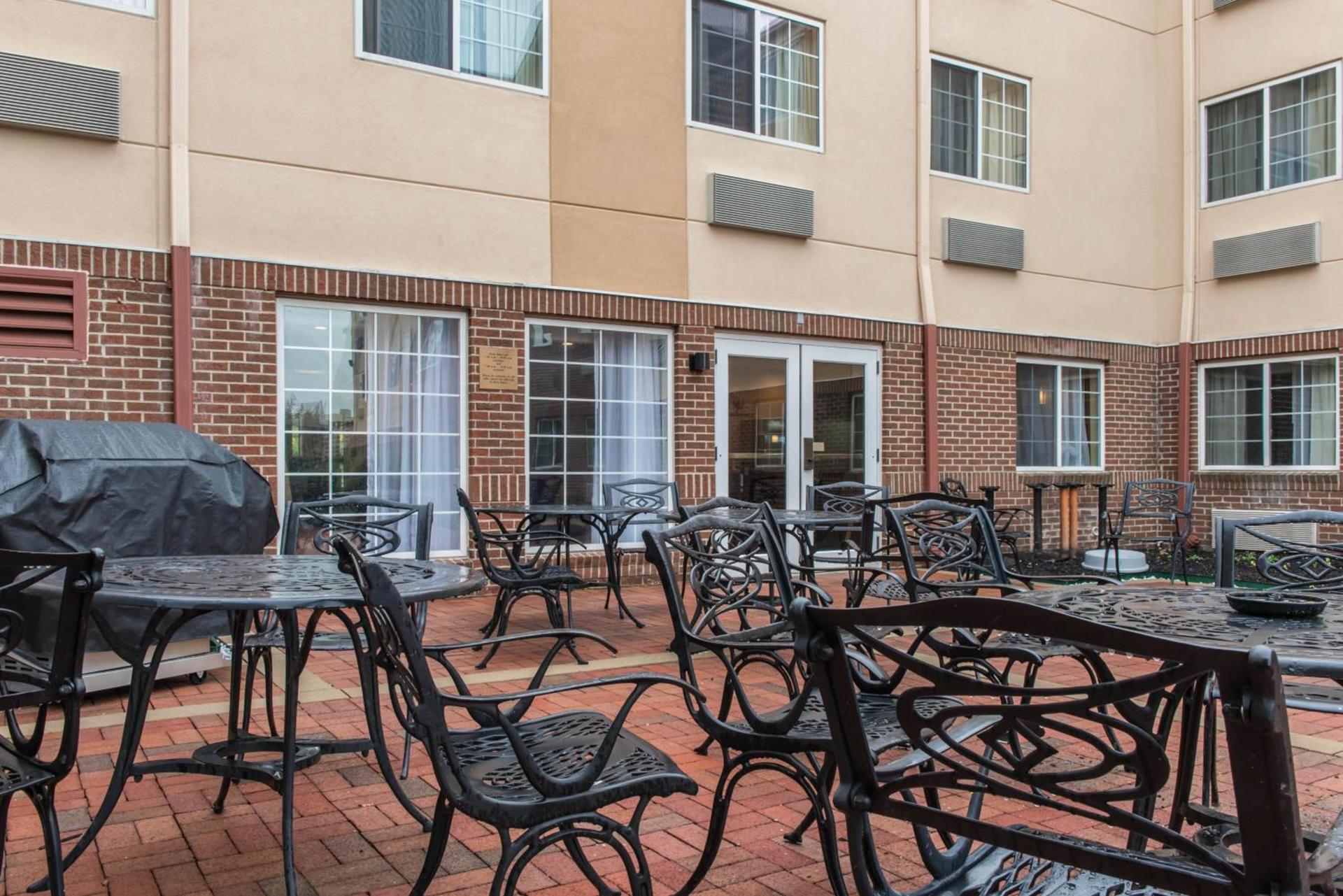MainStay Suites Pittsburgh Airport photo 10