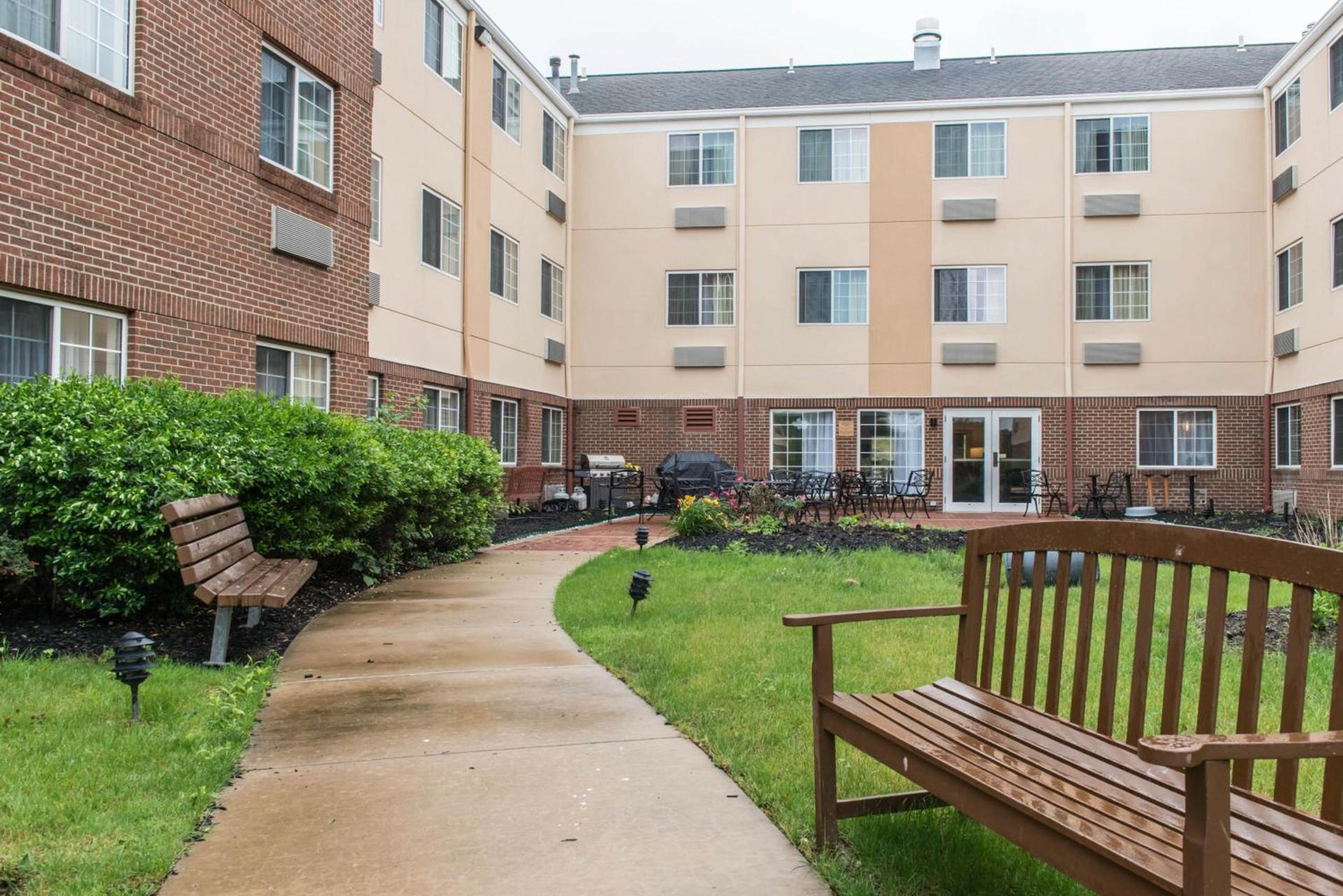 MainStay Suites Pittsburgh Airport photo 11
