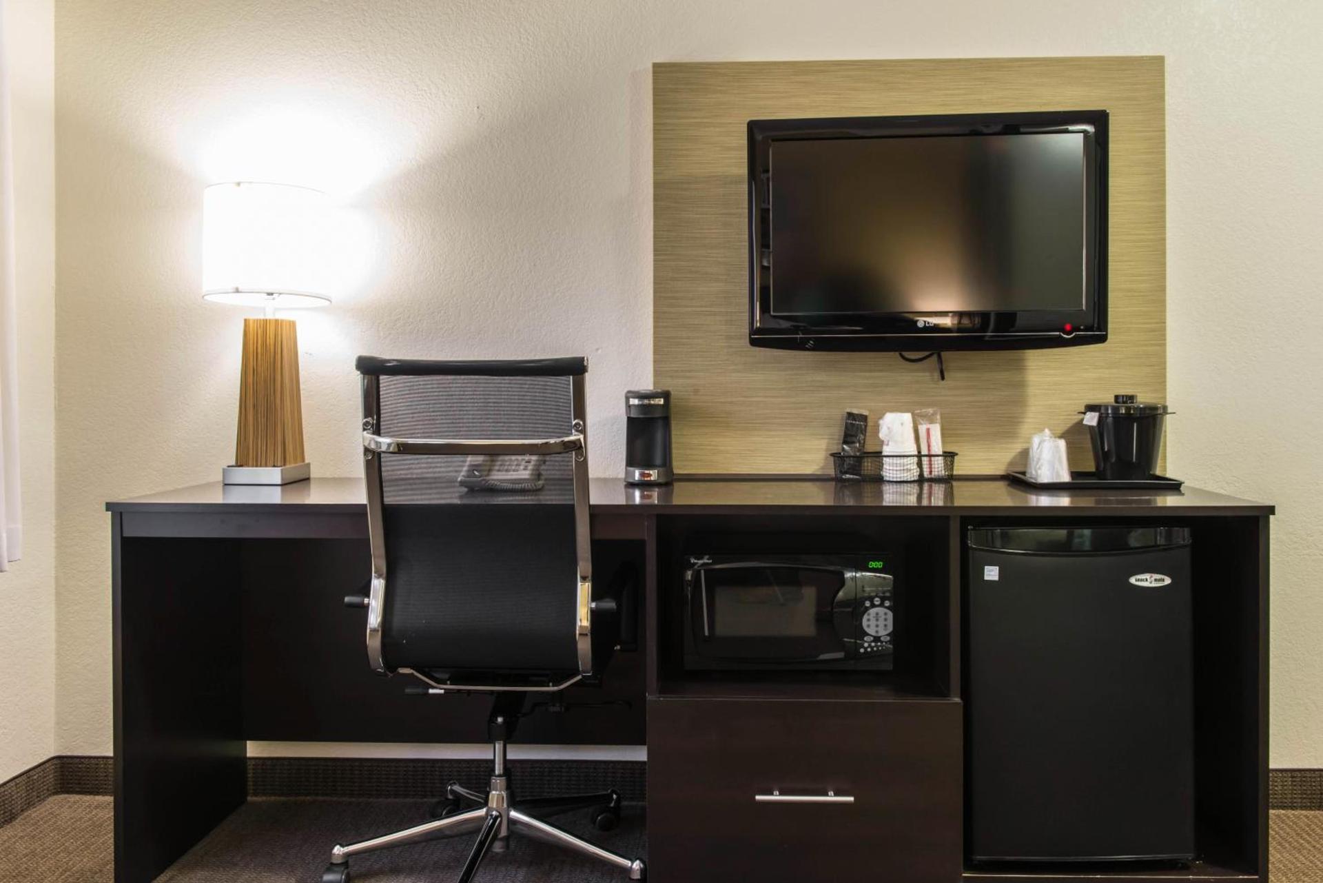 MainStay Suites Pittsburgh Airport photo 4