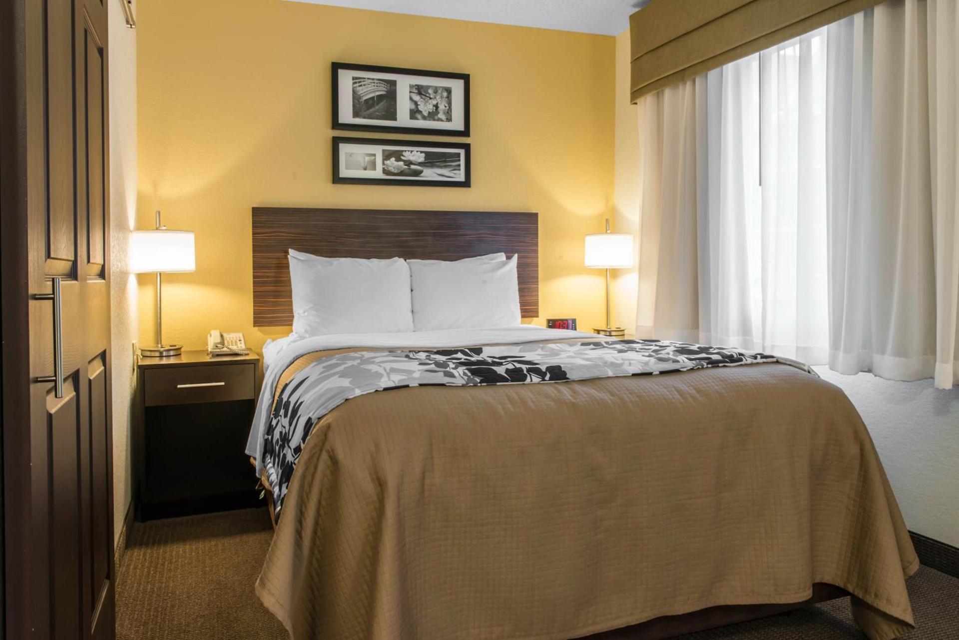 MainStay Suites Pittsburgh Airport photo 7