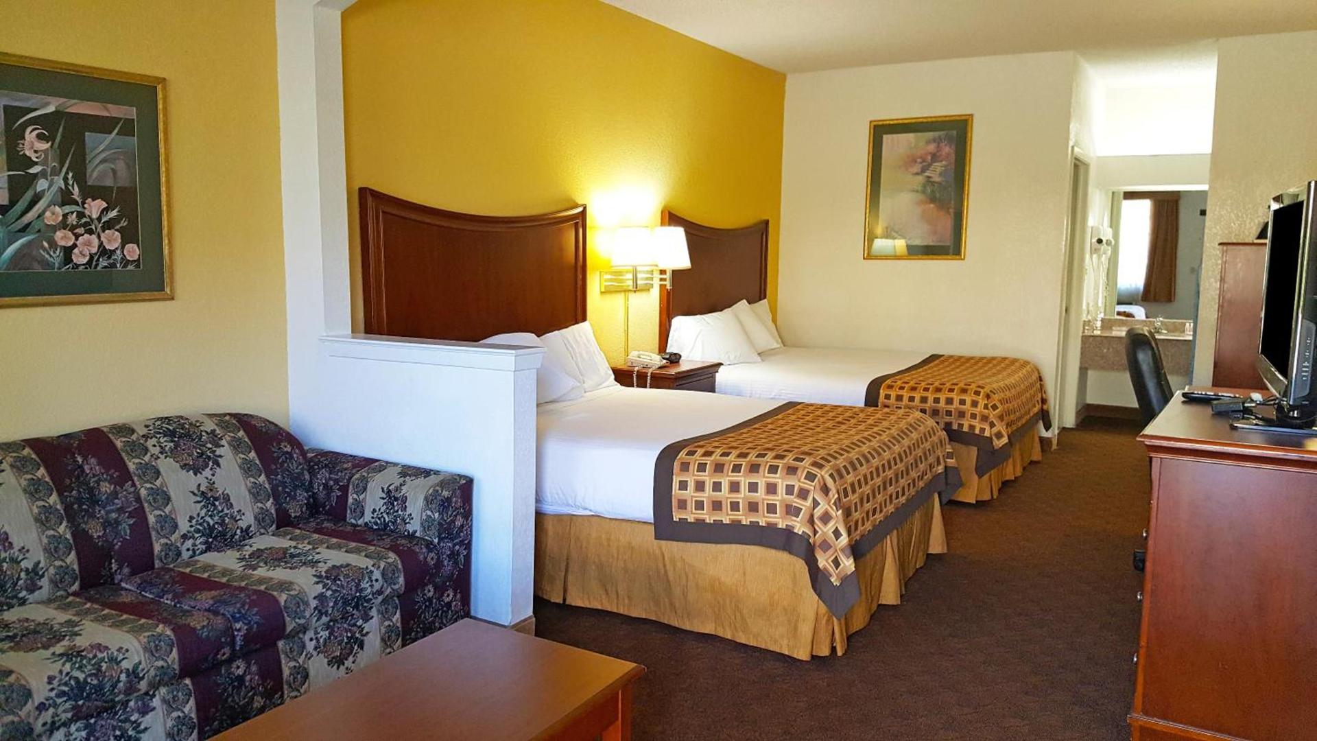 Americas Best Value Inn & Suites Fort Worth South photo 11
