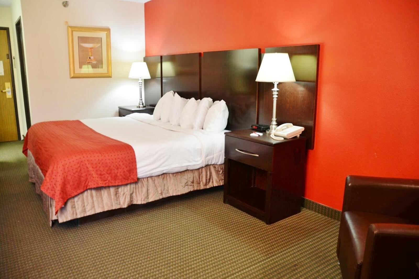 Country Hearth Inn & Suites - Kenton photo 17