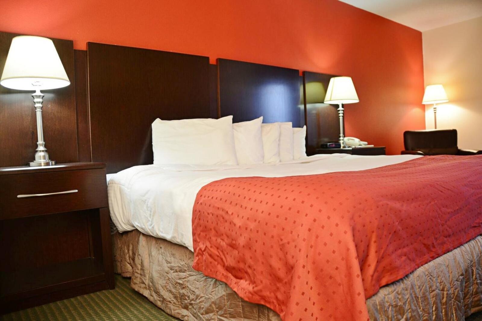 Country Hearth Inn & Suites - Kenton photo 18