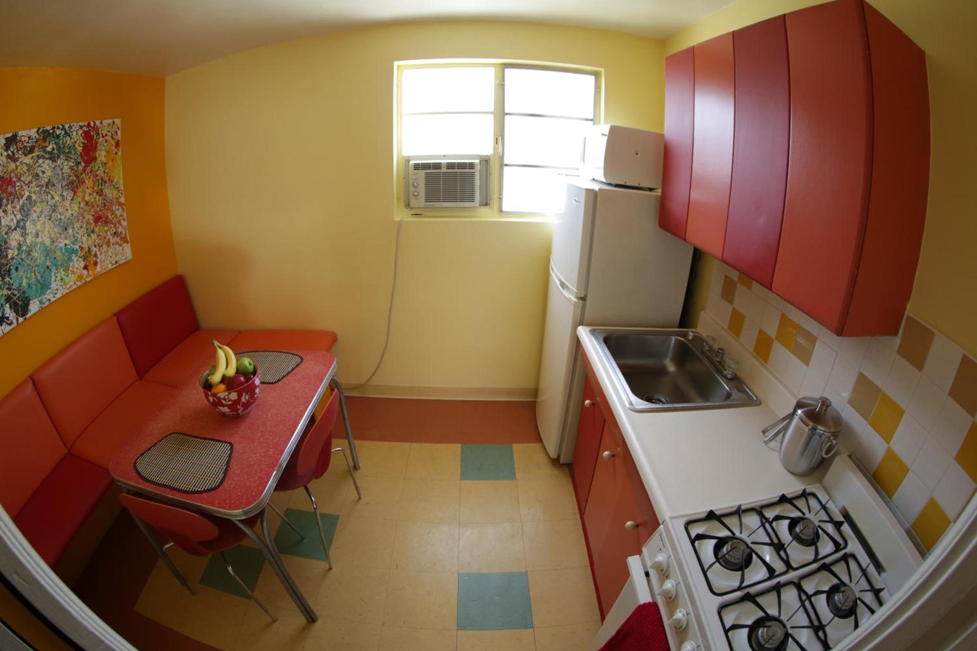 Banana Bungalow Hollywood Hotel & Hostel photo 31