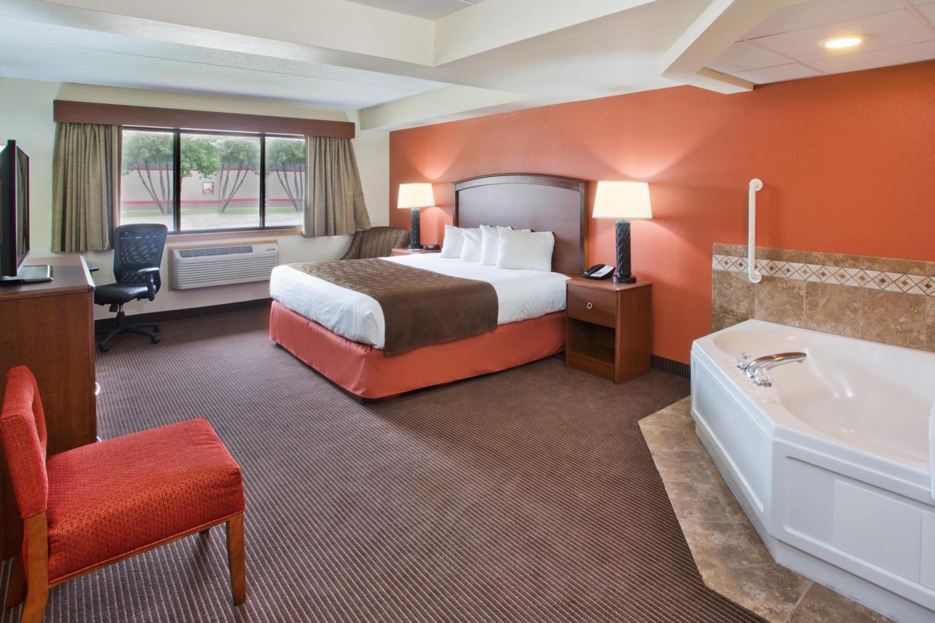 AmericInn by Wyndham Grand Forks photo 43