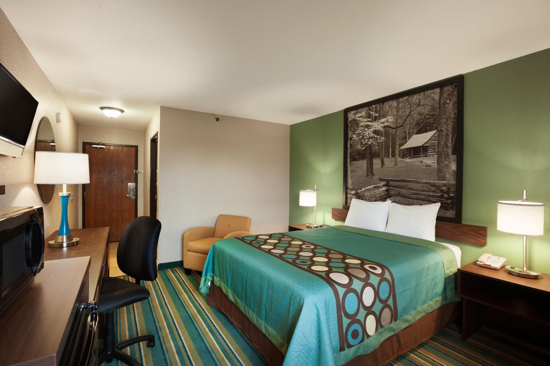 Super 8 by Wyndham Tuscola photo 31