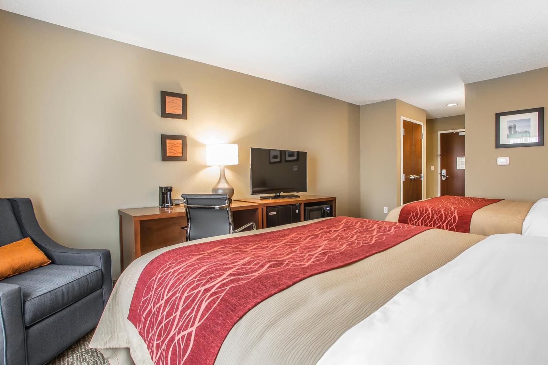 Comfort Inn PA Turnpike - I-81 photo 18