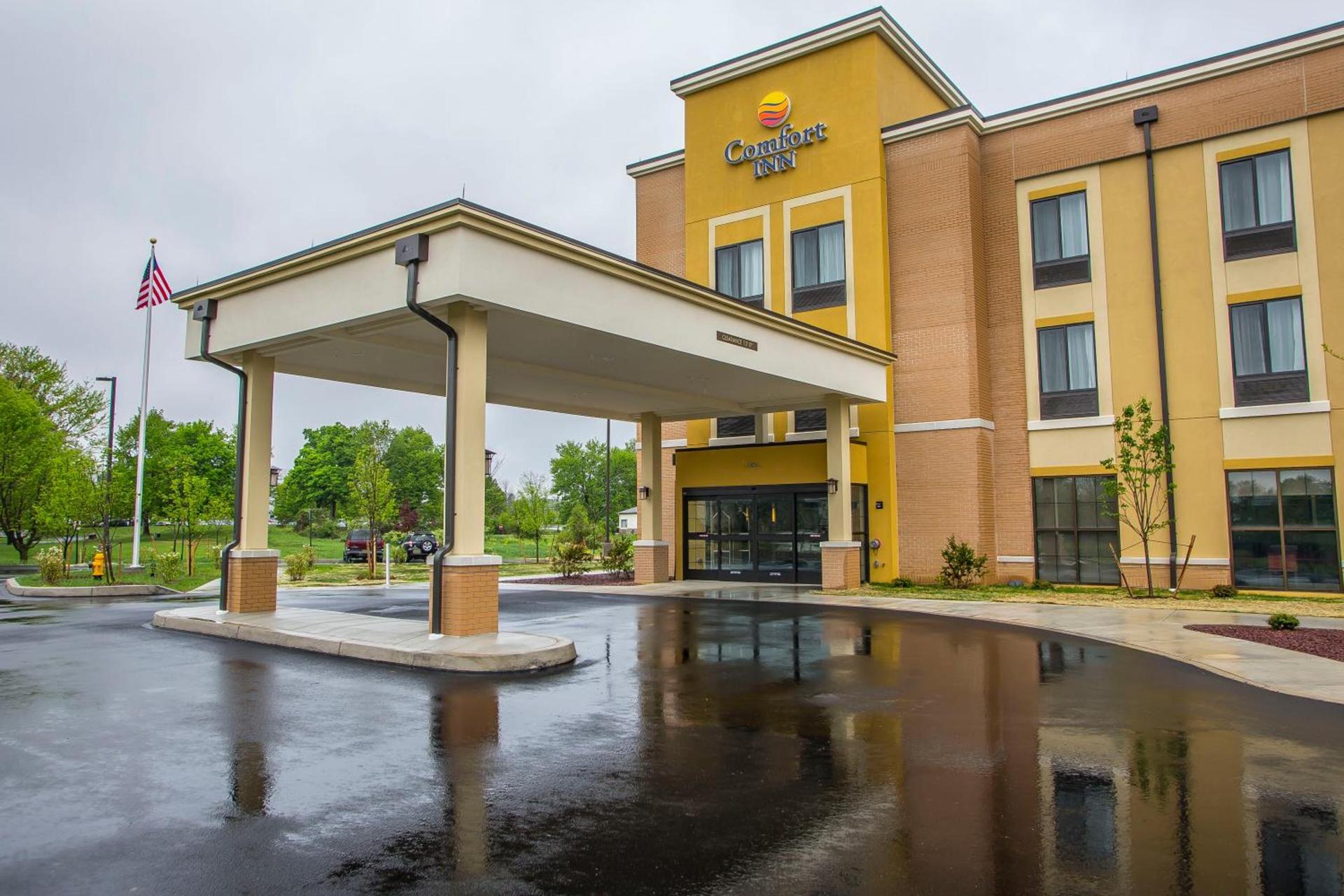 Comfort Inn PA Turnpike - I-81 photo 3
