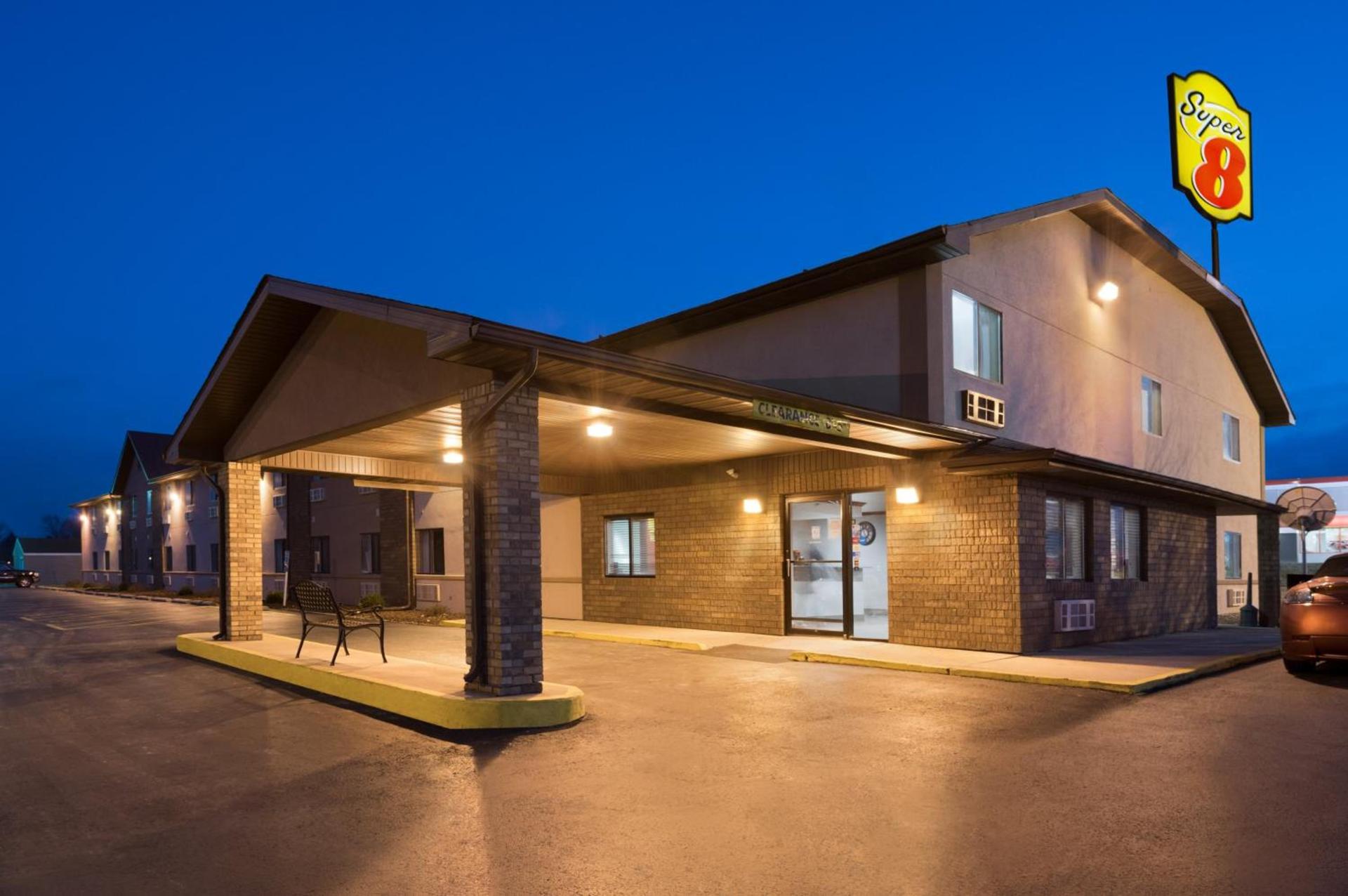 Super 8 by Wyndham Rantoul photo 27